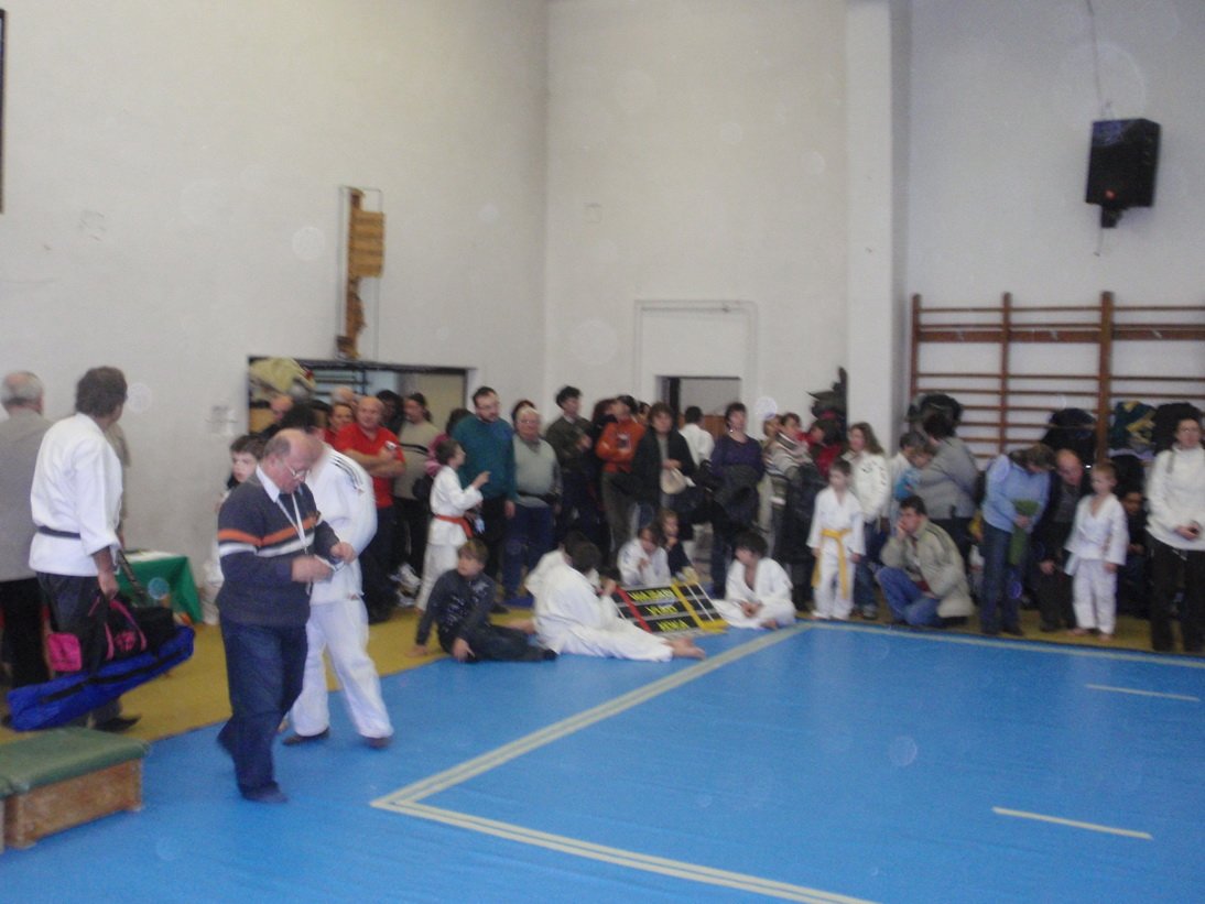 pc111496.jpg
