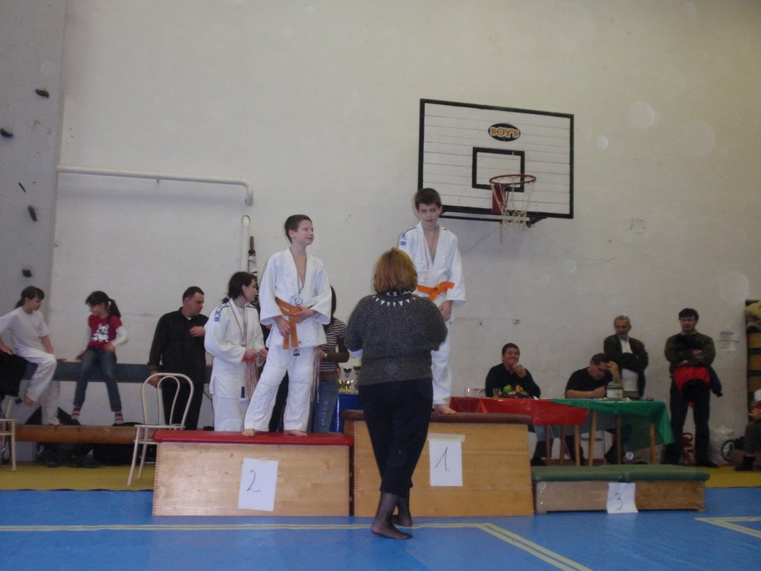 pc111585.jpg
